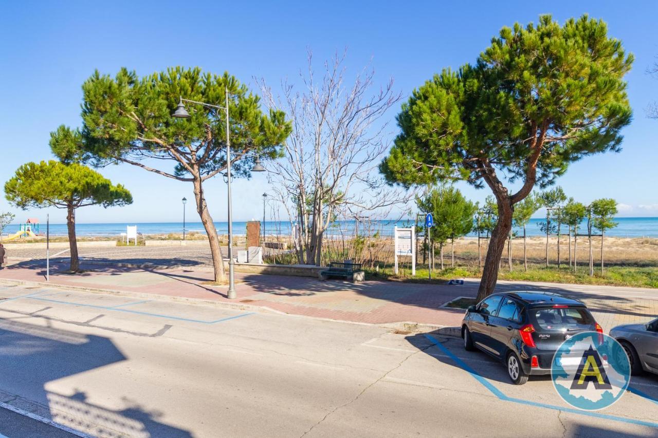 Casa Del Bello - Appartamento Di Fronte Al Mare A Silvi سيلفي مارينا المظهر الخارجي الصورة